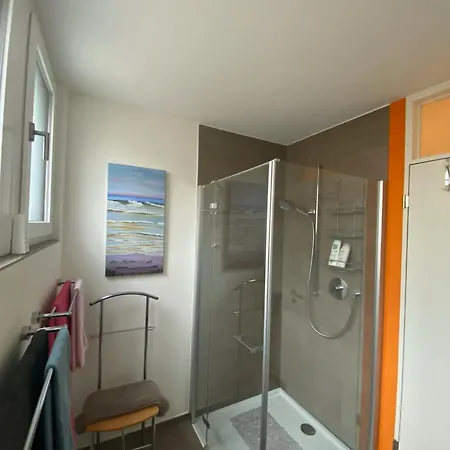 Private Studio With Free Parking *